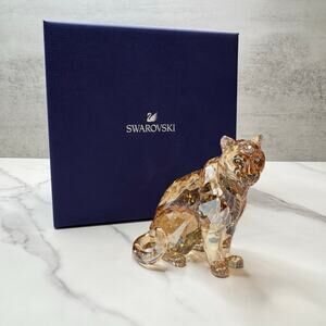 Swarovski | SCS Annual Edition 2019 Amur Leopard Sofia Figurine